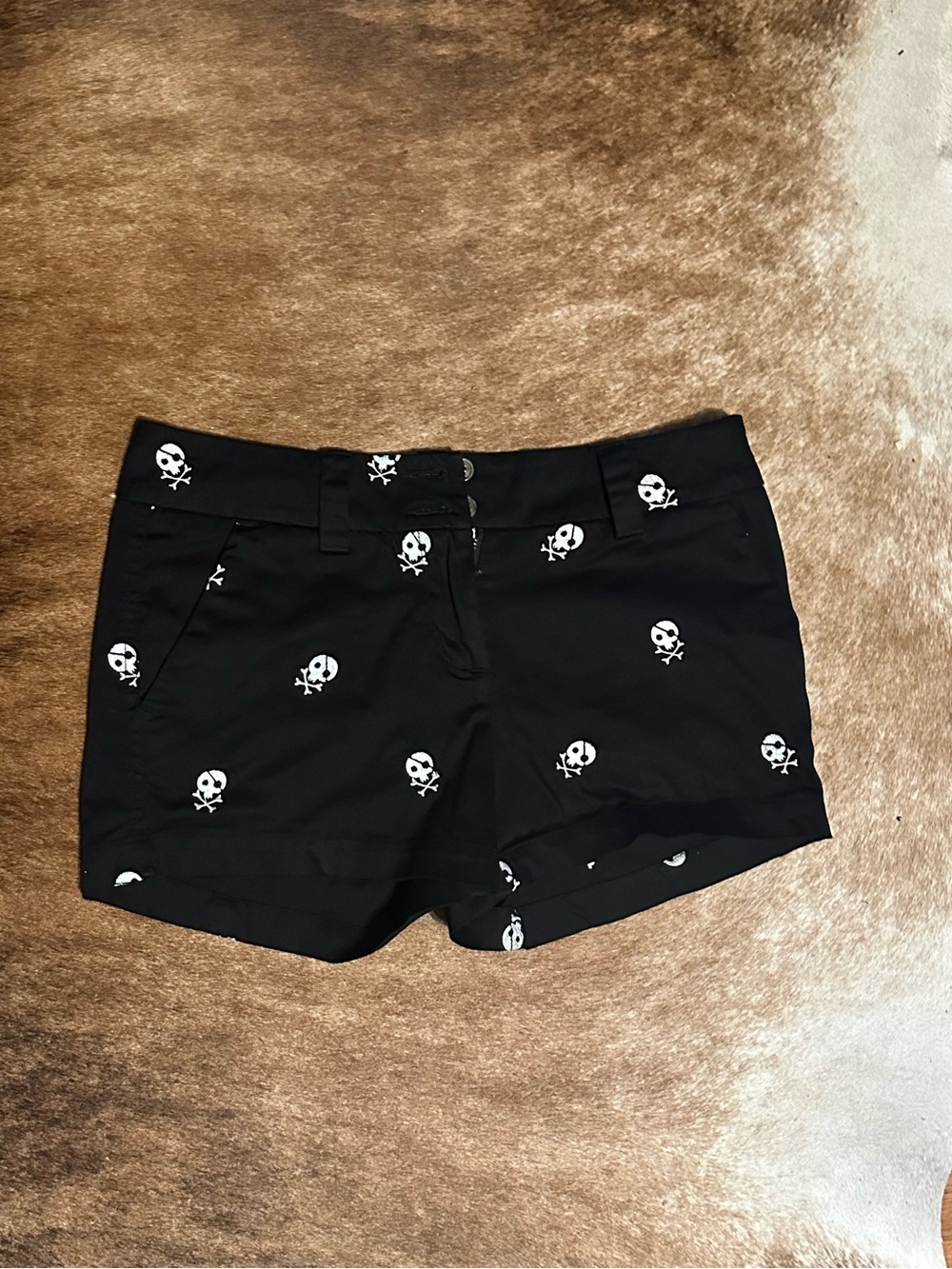 Loudmouth Golf Black Skull Print Women’s Mini Shorts